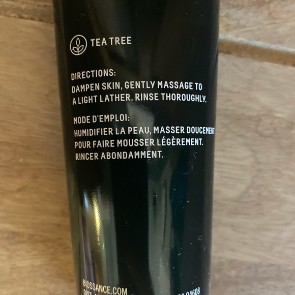 Biossance Squalane + Tea Tree Cleansing Gel - Picture 2 of 2